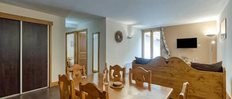 Wohn- und Esszimmer