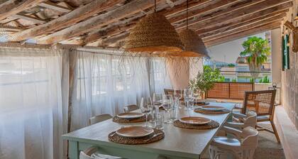 Townhouse Helen House by Homevillas360