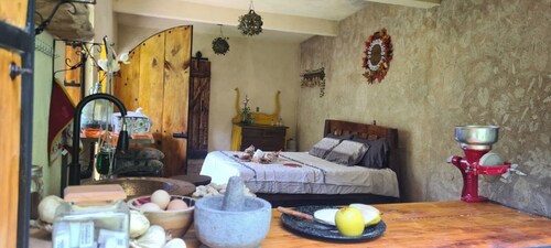 Romántica Casa Hobbit en la Montaña