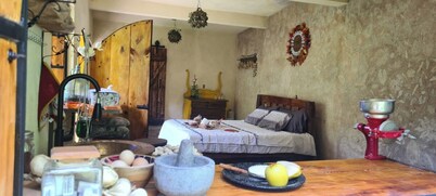 Romántica Casa Hobbit en la Montaña