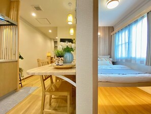 2 bedrooms, iron/ironing board, free WiFi, bed sheets - G1A#[NEW] Tokyo/Shinjuku-ku/New comfortable guest room/5 min. to Shinjuku on JR line (新宿区)