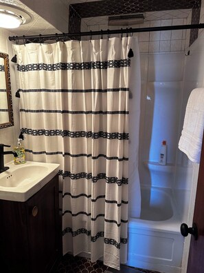Douche, séchoir à cheveux