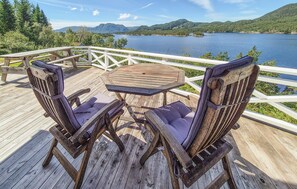 Outdoor dining - 1 bedroom lovely home in Jelsa (Jelsa)