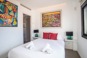 3 chambres, lit de bébé portatif, Wi-Fi, literie fournie