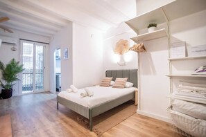 Unclassified image, 3 of 14, button