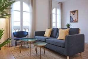 Smart TV, offices - 61PAR1014- Magnifico piso decorado en Paralel (Barcelona)