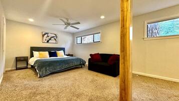 4 bedrooms, iron/ironing board, travel cot, WiFi