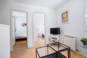 2 bedrooms, iron/ironing board, travel crib, free WiFi