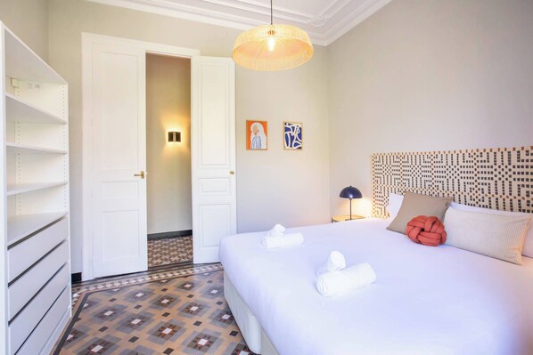 2 chambres, fer et planche à repasser, accès Internet, draps fournis