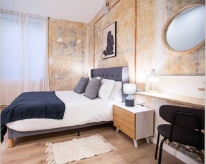 3 chambres, fer et planche à repasser, Wi-Fi gratuit, draps fournis