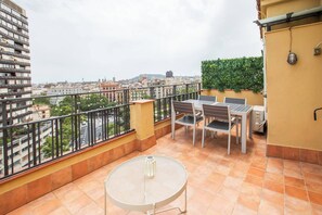 Outdoor dining - SA2PCT1050 - Fantastic 2BR next to Arc de Triomf (Barcelona)