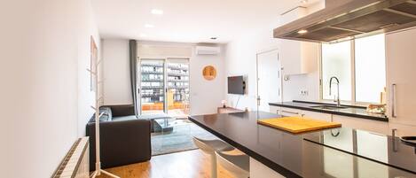 Frigorifero, microonde, forno, lavastoviglie