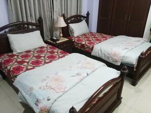 Standard Room | 1 bedroom, free WiFi - Lotus Inn Guest House (New Mirpur City)