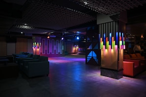 Nightclub - Golden Retreat (Baharampur)