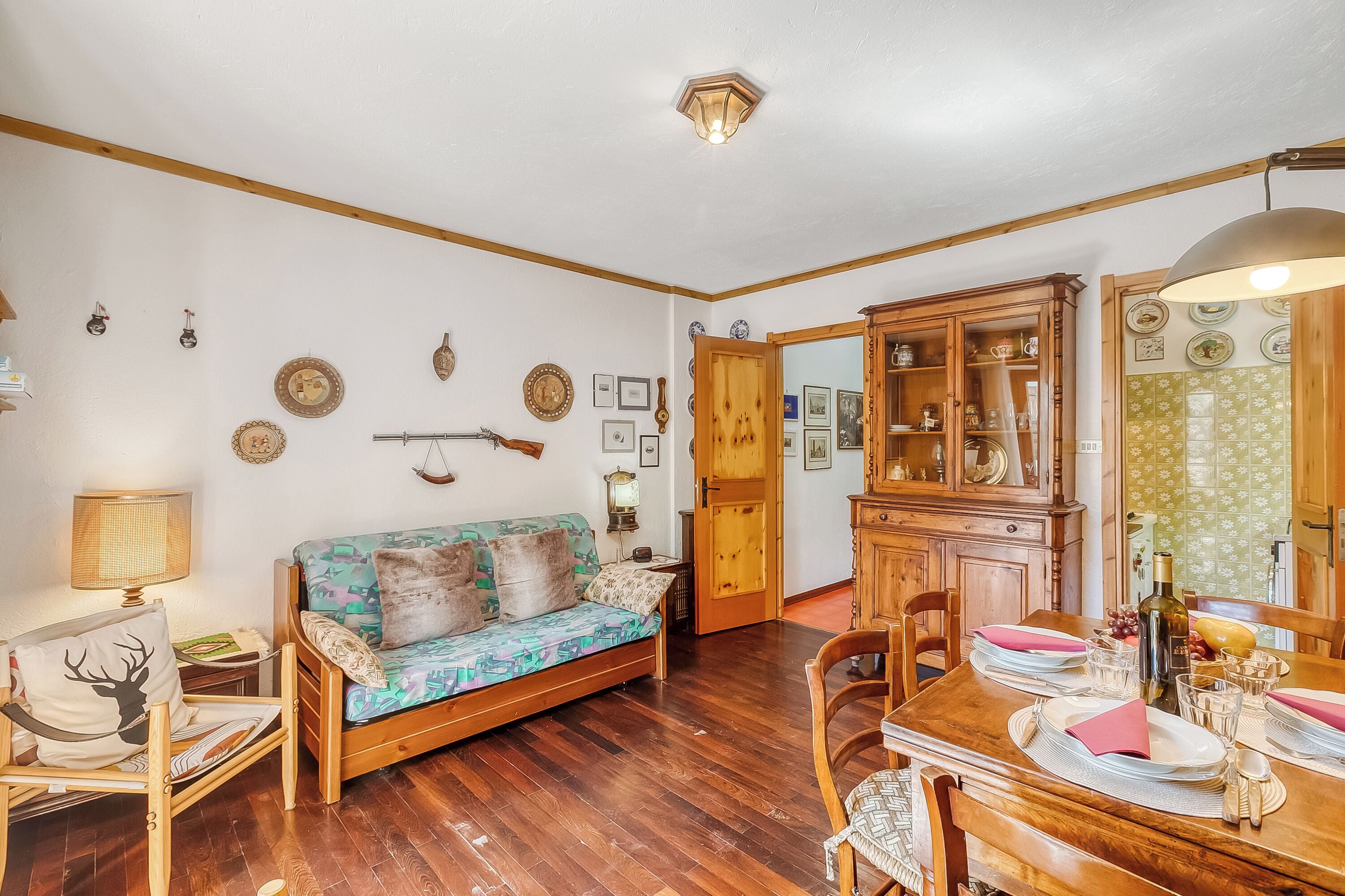 Family Apartment, Multiple Bedrooms (Alme Suites) | Dining