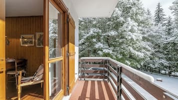 Family Apartment, 1 Bedroom (Alme Suites) | Balcony