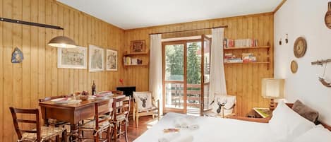Family Apartment, Multiple Bedrooms (Alme Suites) | View from room