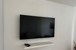 Television - Il Vecchio Faggio (Gignese)