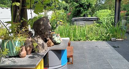 Bliss - Geniet van een Zelfvoorzienend Verblijf in de Vlaamse Ardennen!