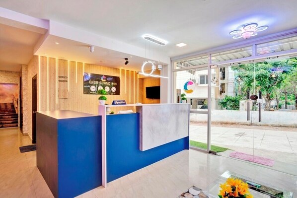 Reception - iROOMZ Elite Casa Grand Inn (Hyderabad)
