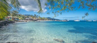 Flanboyan lodge - a colorful moment in the heart of Anse Mitan