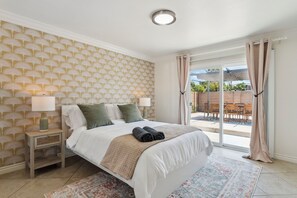 5 bedrooms, iron/ironing board, travel cot, WiFi
