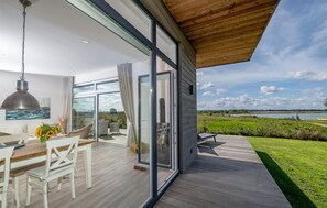 Outdoor dining - Awesome home in Gelting with WiFi (Gelting)