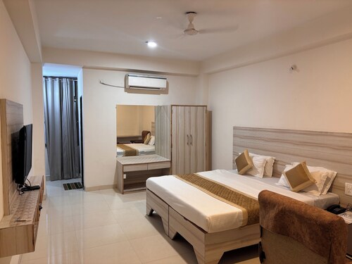 White Pearl - Jabalpur