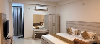 White Pearl - Jabalpur