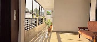 White Pearl - Jabalpur