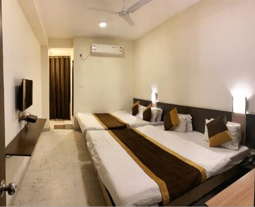 White Pearl - Jabalpur