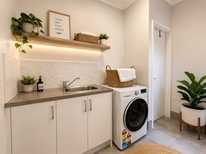 Laundry room - Blau - The Blue House (Dunsborough)
