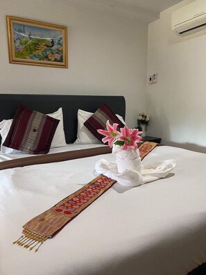 Ropa de cama de alta calidad y cortinas blackout 