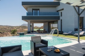 Beheizter Pool