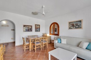 Living area - Penthouse with panoramic terrace (Liscia di Vacca)