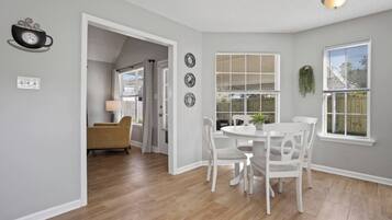 Casa Confort, 3 habitaciones, para no fumadores, patio | Servicio a la habitación