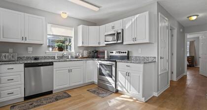 Cozy Condo with Spacious Patio