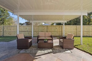 Comfort House, 3 Bedrooms, Non Smoking, Patio | Terrace/patio - Cozy Condo with Spacious Patio (D'Iberville)