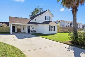 Front of property - Cozy Condo with Spacious Patio (D'Iberville)