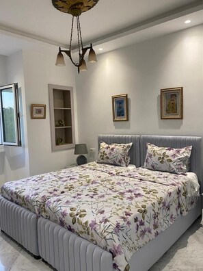 Apartment, 2 Bedrooms, Smoking, Balcony