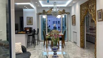 Apartment, 2 Bedrooms, Smoking, Balcony | Interior