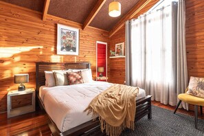 5 Schlafzimmer, Bügeleisen/Bügelbrett, Reisekinderbett, WLAN