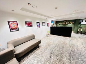 Reception - Qotel Comfort Golden Saffron Punjabi Bagh (New Delhi)