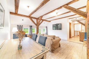 Living area - Ferien- und Pferdehof Glöe GbR (Kroepelin)
