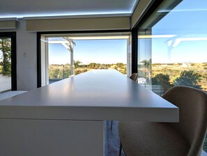Premium bedding, pillow-top beds, soundproofing, free WiFi - Alternative Relax Rooms by Oikia Vacanze (Scorrano)