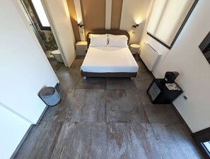 Comfort-Doppel- oder -Zweibettzimmer, 1 Doppelbett, eigenes Bad, Gartenblick