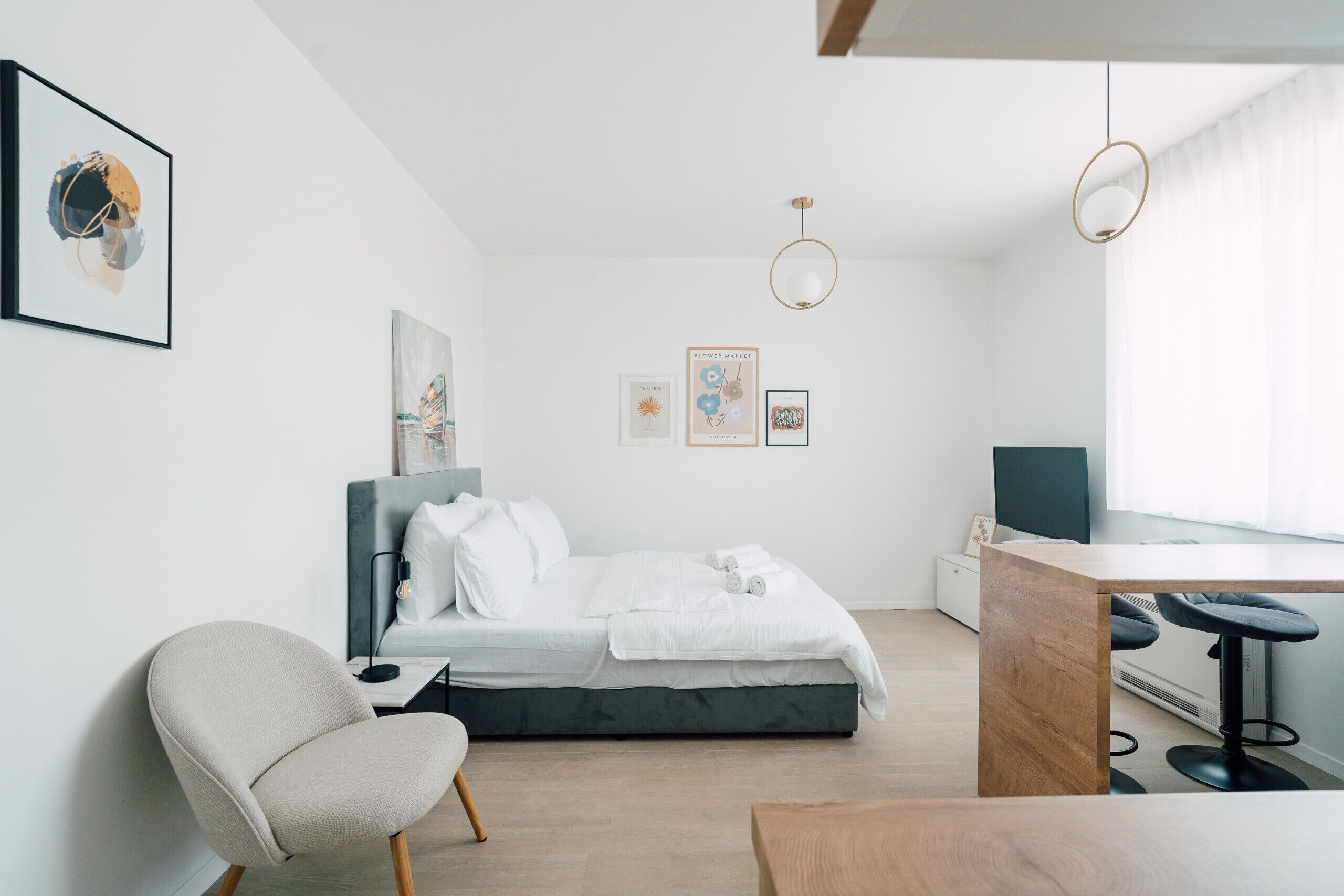 1 dormitori, planxa i posts de planxar, wifi gratuïta i roba de llit 