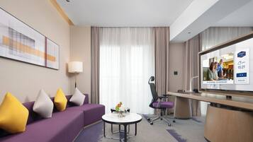 Luxury Single Room | Desk, laptop workspace, free WiFi, bed sheets