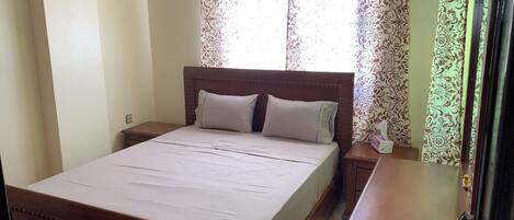 3 soverom, strykejern/-brett, wi-fi og sengetøy