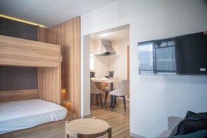 Blackout curtains, soundproofing, iron/ironing board, free WiFi - Rakuyado-Shin-Imamiya (Osaka)